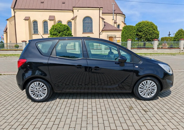 Opel Meriva cena 18900 przebieg: 160000, rok produkcji 2011 z Kolbuszowa małe 781